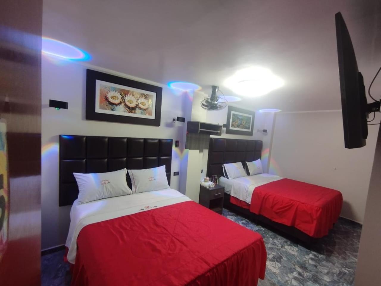 W Iskay Hostel