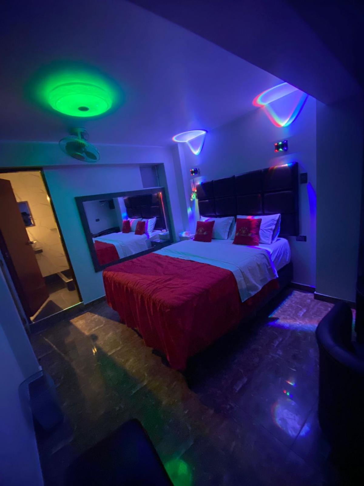 Hostel W Iskay *